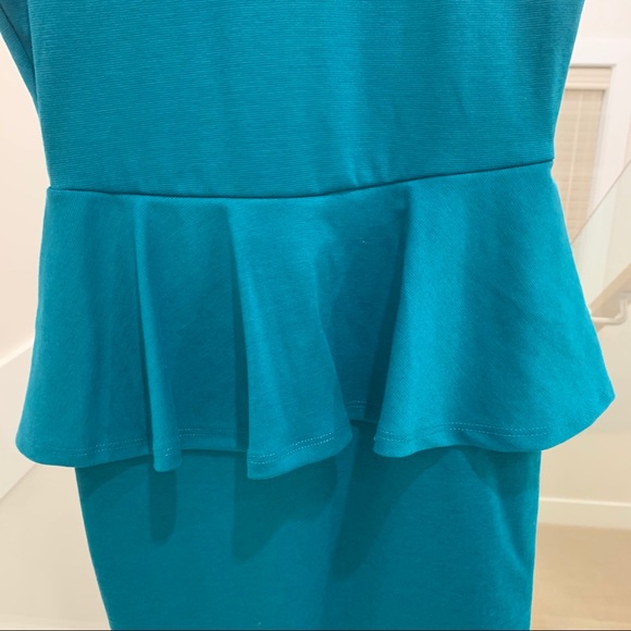 Forever 21 Peplum Bodycon Mini Dress - Picture 4 of 4